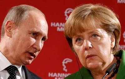 Меркель заявила про свій намір поговорити з Путіним про Україну