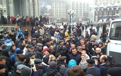 В Киеве на Евромайдане собрались около двух тысяч человек - МВД