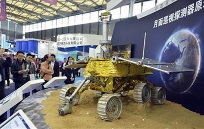 Китай запустить на Місяць місяцехід Нефритовий заєць