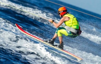 Чемпионка мира по водным лыжам разбилась насмерть во время соревнований