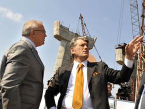 Ющенко требует от Тимошенко денег на строительство моста в Запорожье