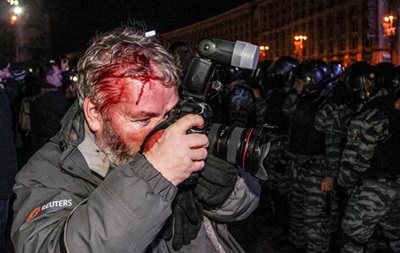Міліція відкрила справи за 26 заявами журналістів, які постраждали під час зіткнень у центрі Києва - МВС
