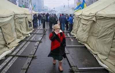 Сегодня в Киеве - Народное вече оппозиции, а также митинг Партии регионов