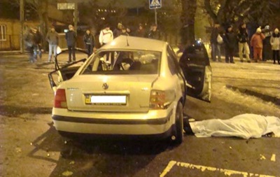 У Вінниці зіткнулися три автомобілі, одна людина загинула, серед госпіталізованих - дитина 