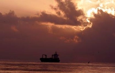  Біля узбережжя Нігерії взято в полон українця - капітана танкера