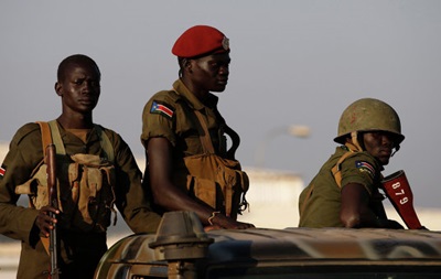 Повстанцы в Южном Судане обстреляли два военных самолета США