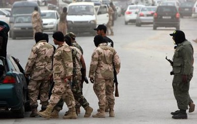 Терорист-смертник влаштував вибух на в їзді на військову базу в Лівії, є жертви
