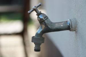 На Луганщині більш як 20 тисяч людей залишилися без води