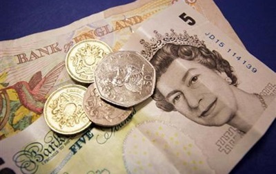 Великобритания планирует перейти на пластиковые деньги в 2016 году