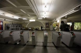 Харківське метро паралізоване через самогубця