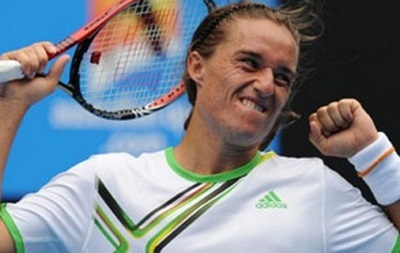 Теннис. Долгополов уверенной победой стартовал на Australian Open