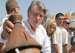 Ющенко попросит Януковича разрешить провести в Украине Всемирный конгресс пчеловодов