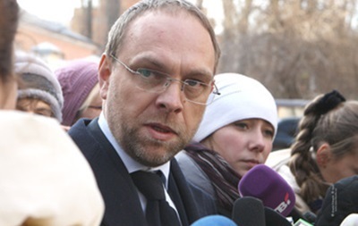 Власенко назвав «подвійними стандартами» відмову Пенітенціарної служби організувати Тимошенко зустріч зі ЗМІ