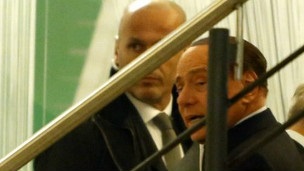 Берлусконі повертається на політичну арену