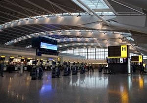 Из-за снегопадов British Airways отменила авиарейсы из Хитроу