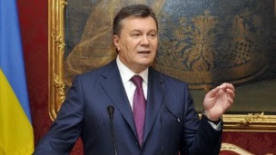 Янукович закликає до діалогу і компромісу
