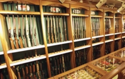 МВС просить магазини призупинити продаж зброї - Асоціація власників вогнепальної зброї