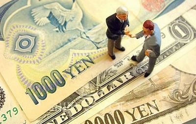 Долар на Forex зростає до рубля та ієни 