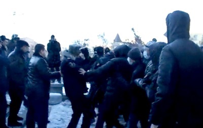 Дніпропетровські міліціонери не знають людей, що допомагали розганяти місцевих мітингувальників