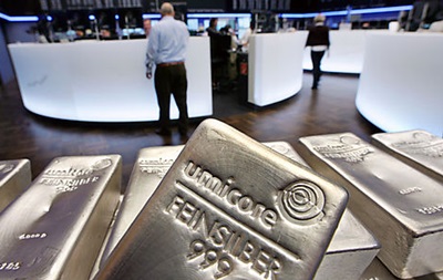 Ціна на дорогоцінні метали на біржах Нью-Йорка знижується