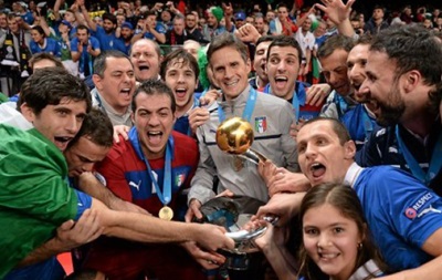Футзал: Италия бьет Россию в финале Евро 2014