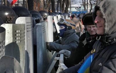 США готовы ввести санкции против  причастных к насилию  в Украине