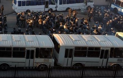 Активісти пошкодили два міліцейських автомобілі в Києві - МВС