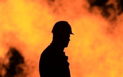 Велика пожежа у Луганську: евакуйовані сотні мешканців
