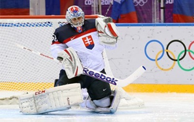 Хоккей: Словакия уступает россиянам по буллитам