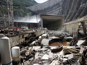 Аварию на российской ГЭС не связывают с человеческим фактором
