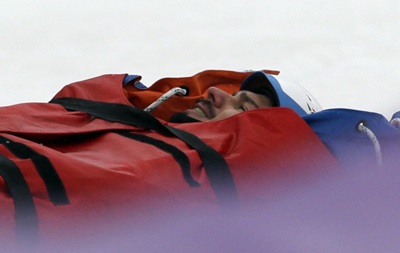 Сочи-2014: Итальянский сноубордист покинул трассу на носилках