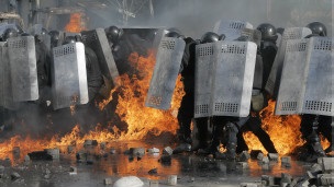 Світ стурбований подіями у Києві