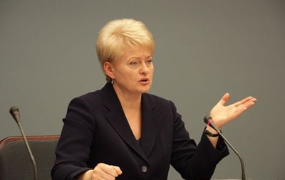 Президенти Литви і Естонії закликали припинити протистояння у Києві