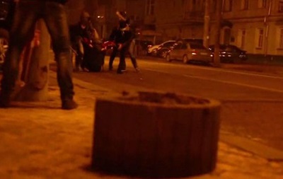 Відео: невідомі обстріляли мітингувальників із вогнепальної зброї