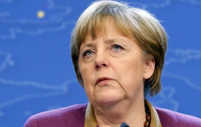 Меркель запропонувала Януковичу посередництво Німеччини та ЄС на переговорах з опозицією 