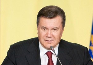 Янукович подписал закон о выборах