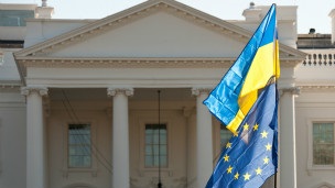 ЄС і США готові врятувати Україну від фінансового краху
