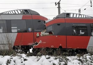 Австрийские власти назвали возможную причину столкновения поездов