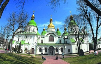 Російська виставка ікон достроково закрилася у Софійському соборі Києва