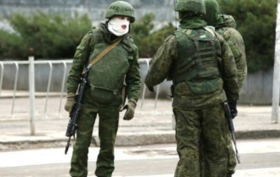 В Крыму произвели передислокацию военнослужащих без опознавательных знаков