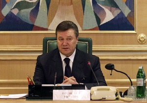 Янукович наградил орденами актеров Заднепровского, Нечипоренко и Бенюка