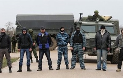 Самооборона Крыма ночью штурмовала здание Службы внешней разведки в Алуште