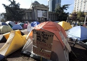 В палаточном лагере акции Захвати Ванкувер умерла девушка