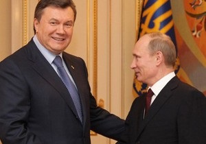 Путин и Янукович поздравили друг друга с Пасхой и обсудили планы на ближайшее время