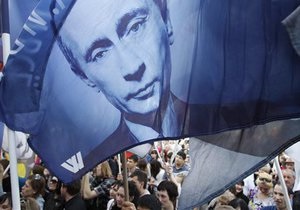 Путин подписал резонансный закон о митингах
