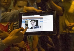 Источник сообщил время вылета Сноудена на Кубу