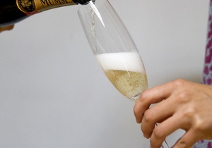 Новости винного мира: В Шампани продолжают борьбу за  шампанское 