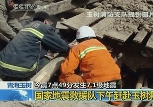 Число жертв землетрясения в Китае возросло до 400 человек, тысячи получили ранения
