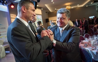 Кличко пропонує висунути єдиним кандидатом в президенти України Петра Порошенка