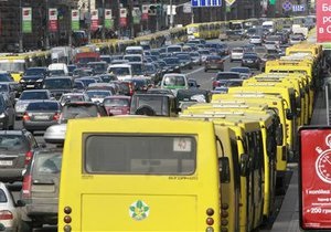 Новости Киева - маршрутки - забастовка - Жители пригородов Киева не смогли добраться в столицу из-за забастовки маршрутчиков